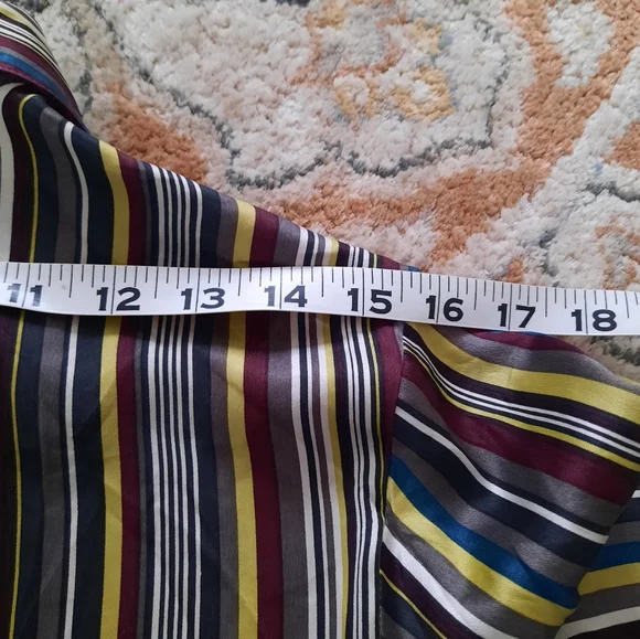 Express Silk button-down down shirt - Picture 9 of 10